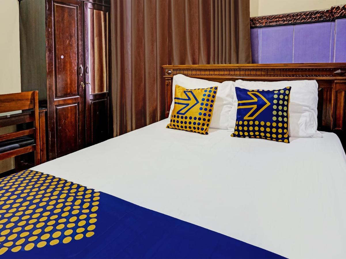Spot On 1870 Graha Batu Mulia Hotel Екстериор снимка